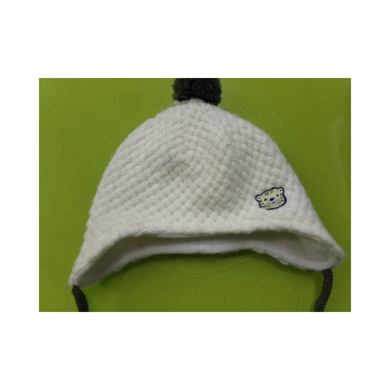 Gorrito talla 6-12 meses. Segunda mano