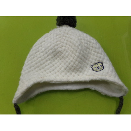 Gorrito talla 6-12 meses. Segunda mano
