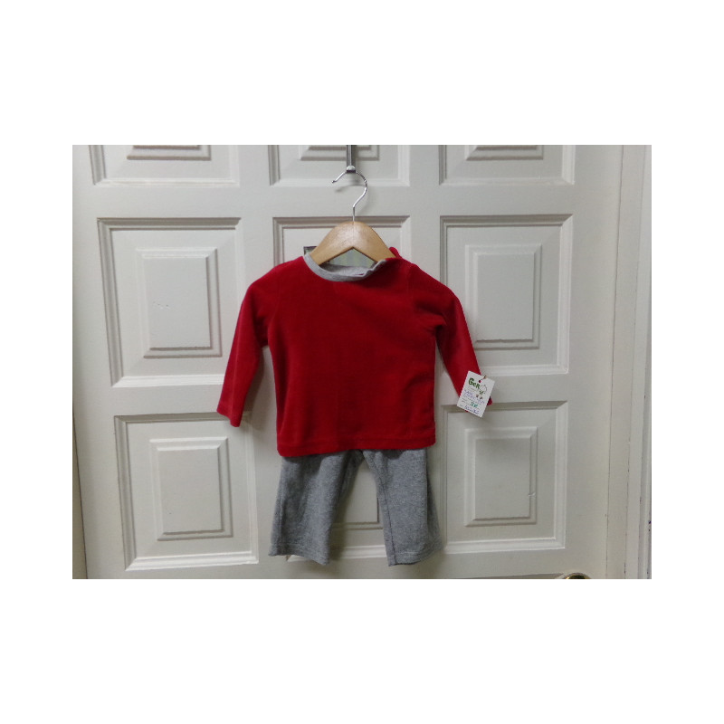 Pijama 2 piezas talla 4-6 meses. Segunda mano