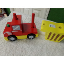 Construye camión de madera. Segunda mano