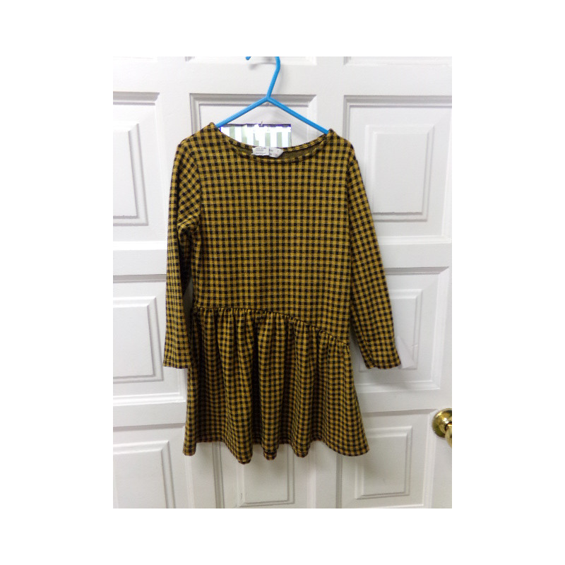 Vestido Zara talla 7 años. Segunda mano