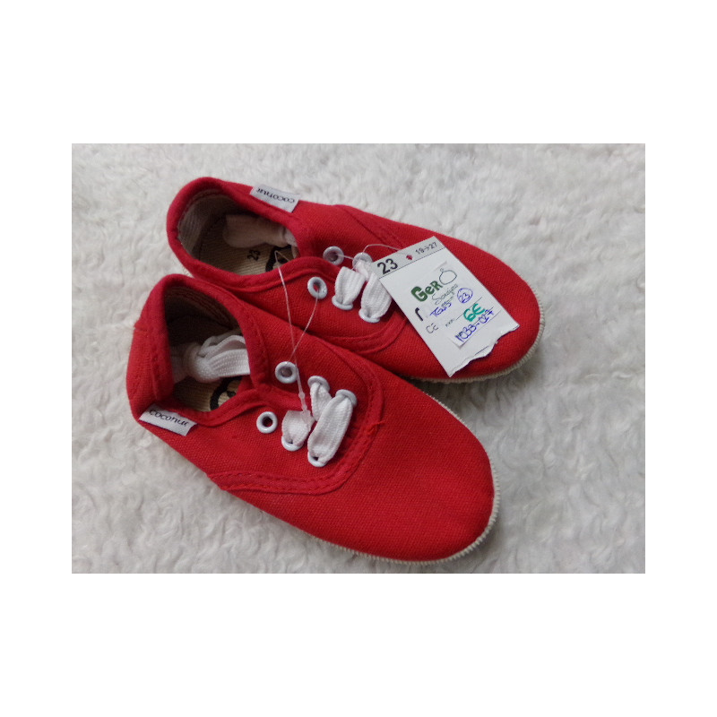 Tenis rojos N 23. A estrenar