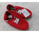Tenis rojos N 23. A estrenar