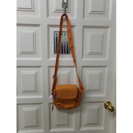 Bandolera naranja. Segunda mano
