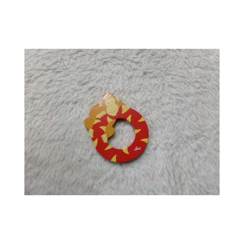 Letra O de madera . Segunda mano