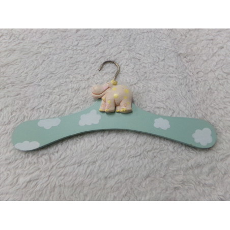 Percha elefante verde. Segunda mano