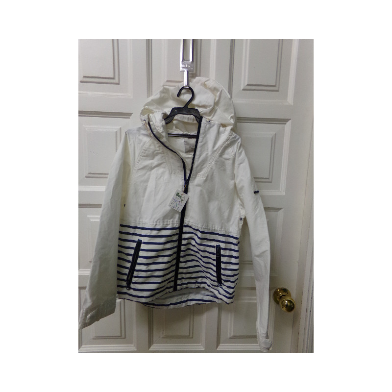 Cortavientos talla 9-10 años. Segunda mano