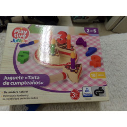 Tarta de cumple de madera. Play tive. Segunda mano