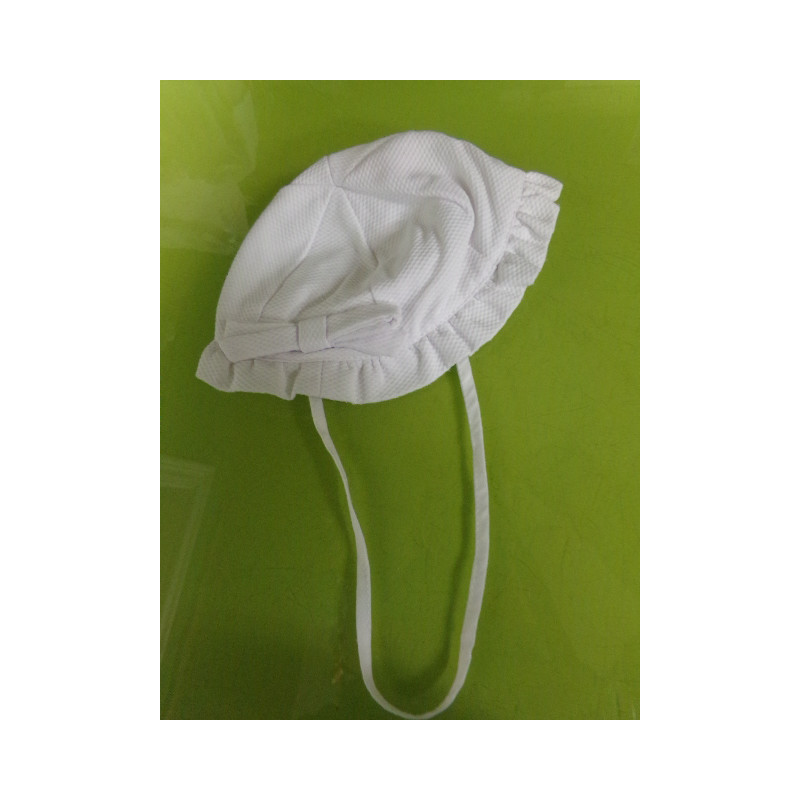 Gorrito talla 6 meses. Segunda mano