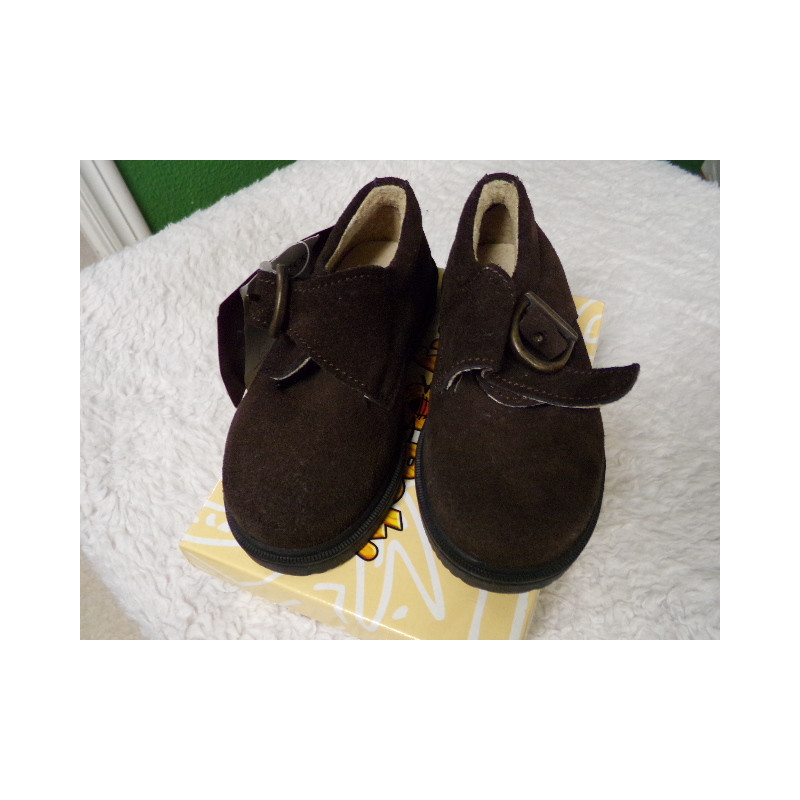 Zapatos Neck& Neck N 24. A estrenar