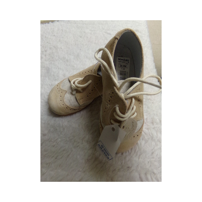 Zapato beig N 22. A estrenar