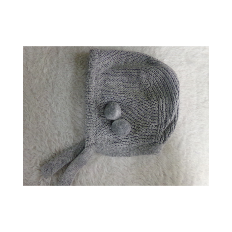 Capota gris talla 12 meses. Patricia Mendiluce. Segunda mano