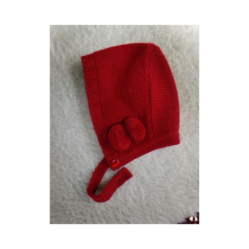 Capota roja talla 6 meses. Segunda mano