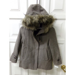 Abrigo paño Zara talla 8 años. Segunda mano