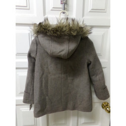 Abrigo paño Zara talla 8 años. Segunda mano
