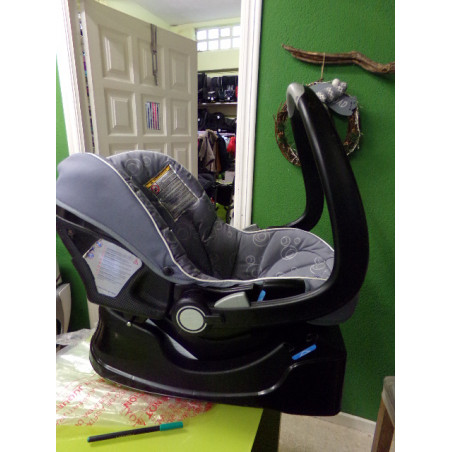 Silla grupo cero Chicco con base. Segunda mano