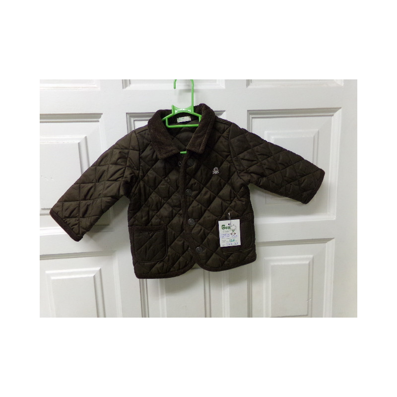 Chaquetón Benetton. Talla 3-6 meses. Segunda mano