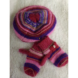 Conjunto boina con manoplas talla 4 años. Segunda mano