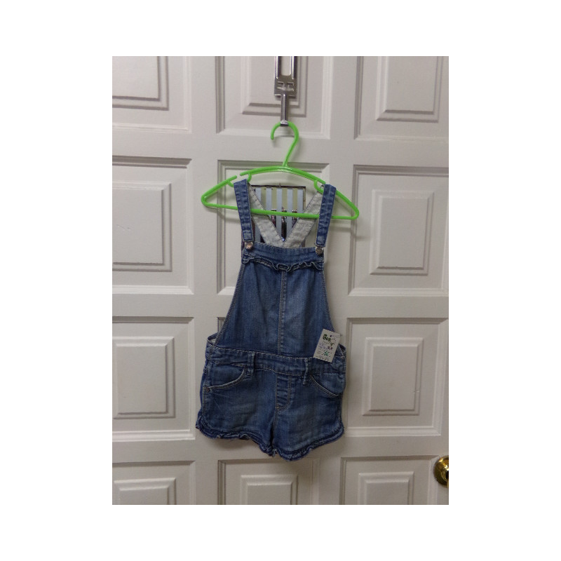 Peto vaquero Benetton talla 2 años. Segunda mano