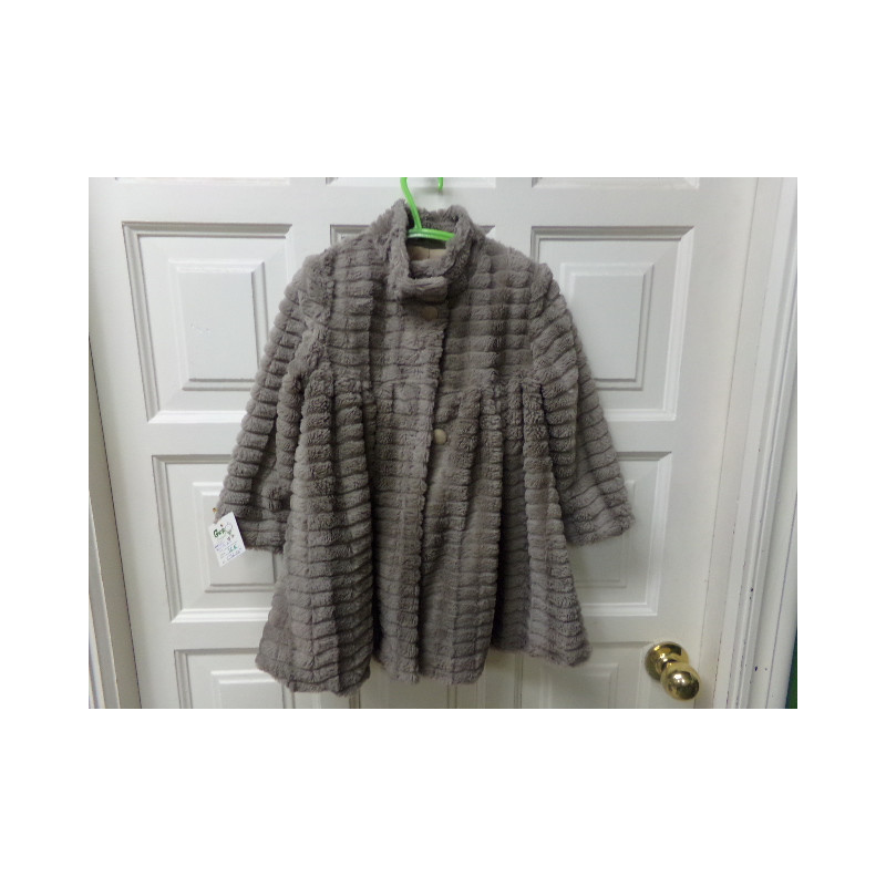 Abrigo de pelito talla 2 años. Segunda mano