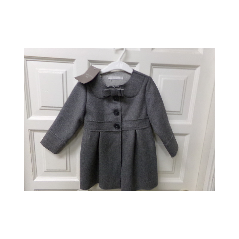 Abrigo Mayoral talla 2 años. A estrenar