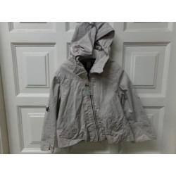 Parka de Zara talla 3-4 años. Segunda mano