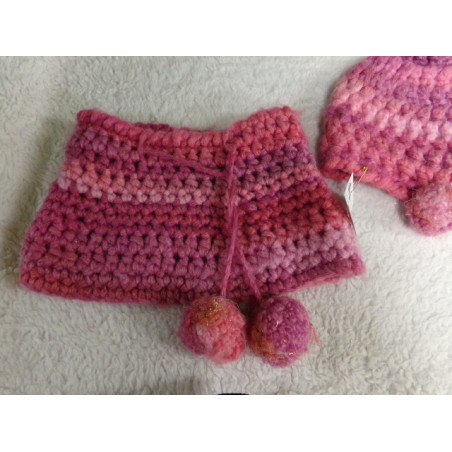 Gorro cuello de lana talla 8-10 años. Segunda mano