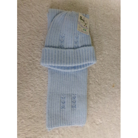 Gorro con bufanda talla 6-9 meses. Segunda mano