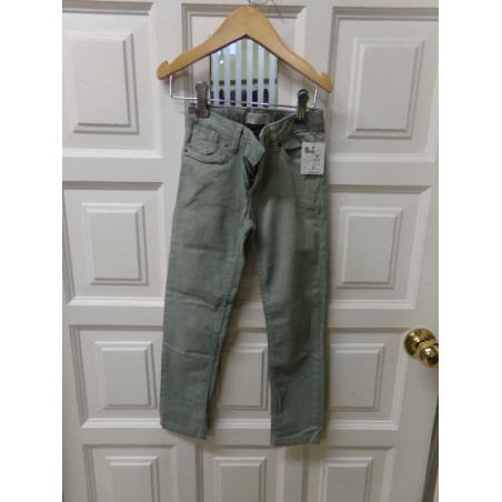 Pantalón caqui talla 5-6 años. Segunda mano