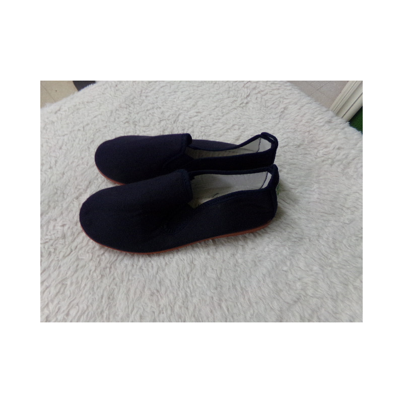 Zapatillas tela n 35. Segunda mano