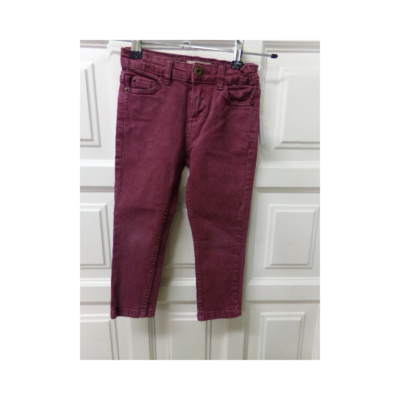 Vaquero granate talla 4 años. Segunda mano