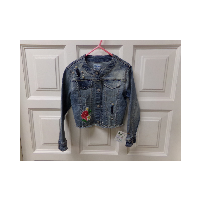 Cazadpra vaquera Mayoral talla 4 años. Segunda mano