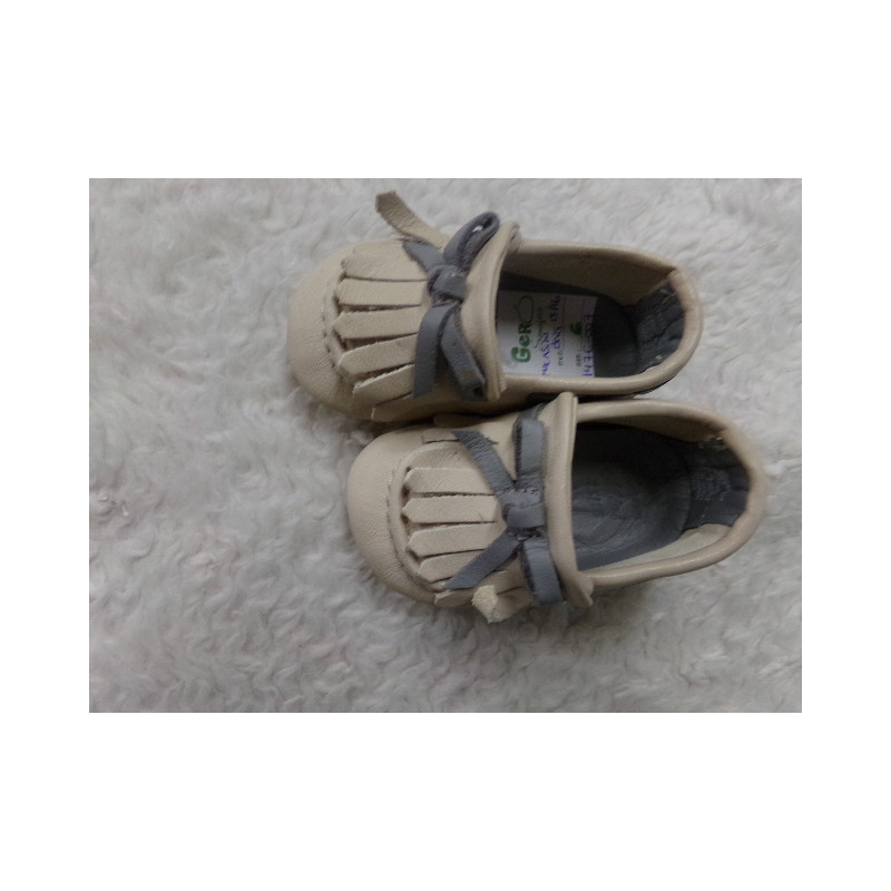 Mocasines beig 15-16. Segunda mano