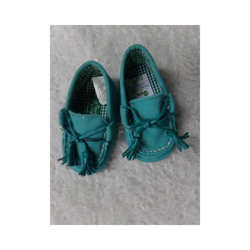 Mocasín turquesa N 17. Segunda mano