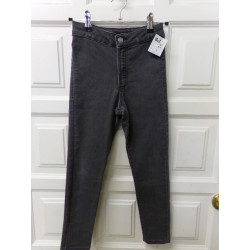 Vaquero elastico talla 7-8 años negro. Segund amano