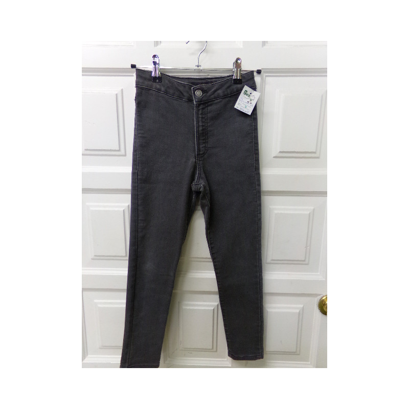 Vaquero elastico talla 7-8 años negro. Segund amano