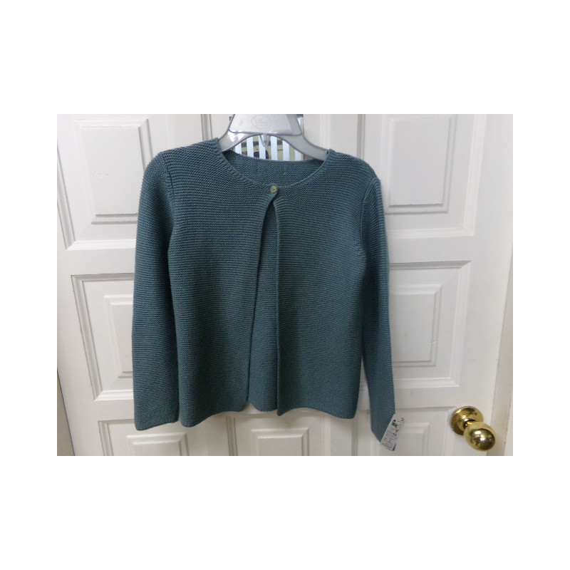 Chaqueta punto verde talla 7-8 años. Segunda mano