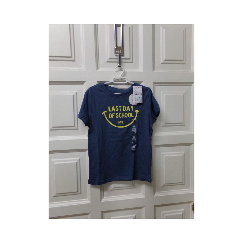 Camiseta talla 5 años. A estrenar