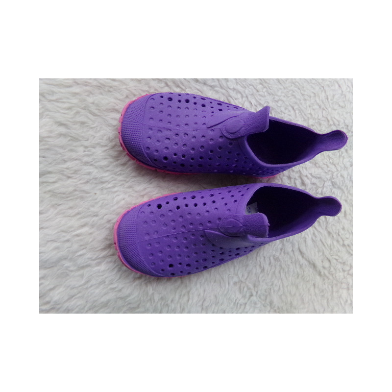 Chanclas piscina N 25. Segunda mano