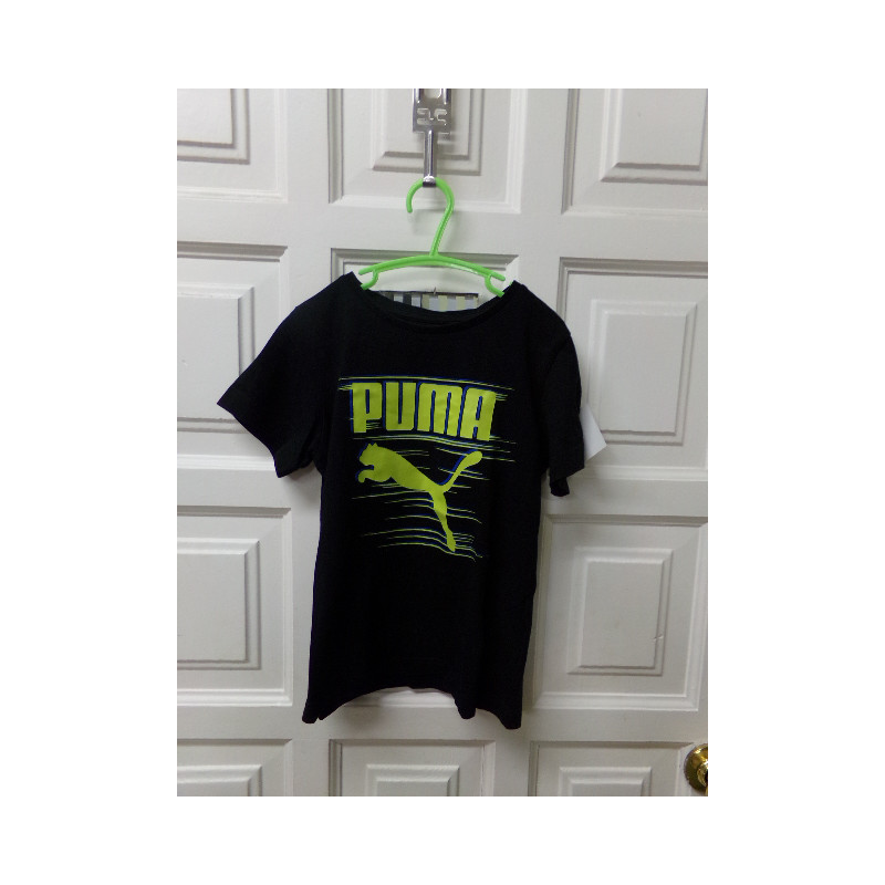 Camiseta Puma talla 7 años. Segunda mano