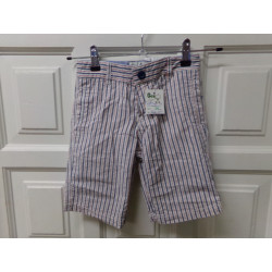 Pantalón corto rayas Sfera talla 6 años. Segunda mano