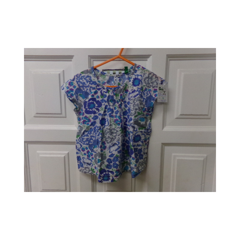 Blusa Benetton talla 2 años. Segunda mano