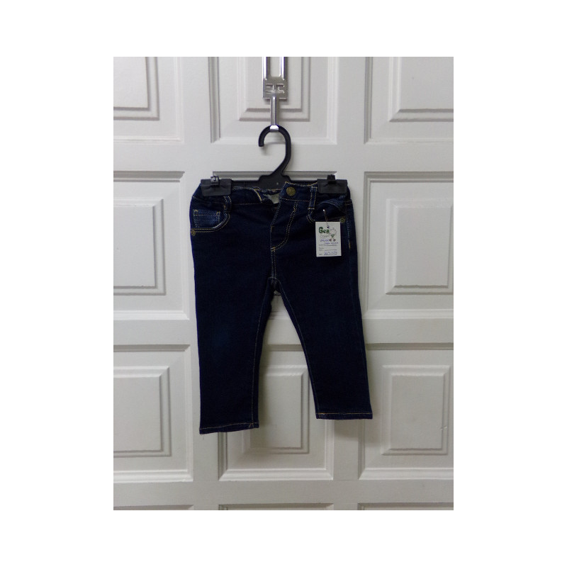 Vaquero zara talla 9-12 meses. Segunda mano