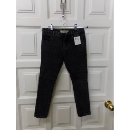 Vaquero negro talla 5-6 años. Segunda mano
