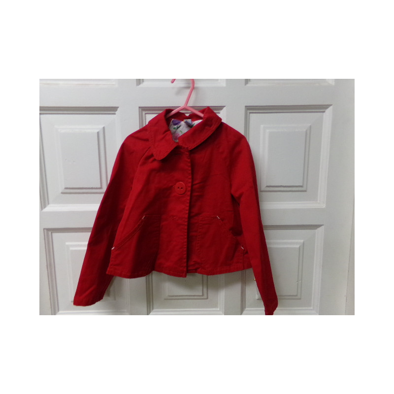 Cazadora roja talla 5 años. Verano. Segunda mano
