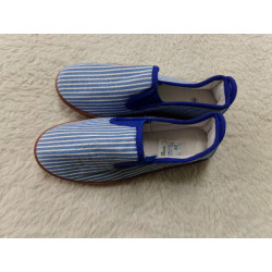 Alpargatas de rayas. N 34. Segunda mano