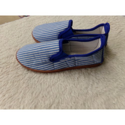 Alpargatas de rayas. N 34. Segunda mano