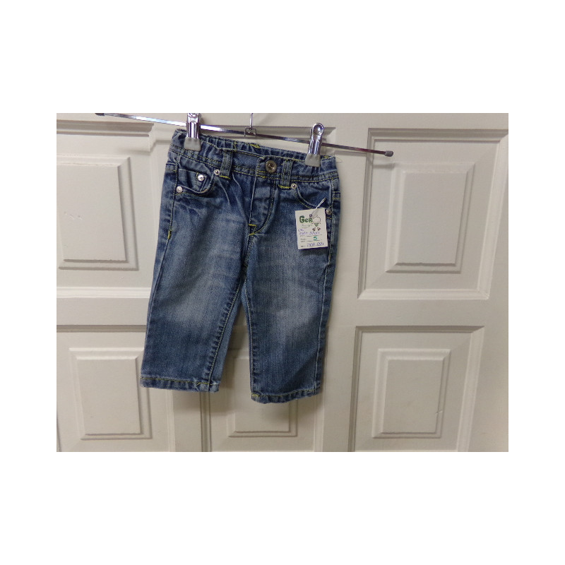 Vaquero Zara talla 3-6 meses. Segunda mano