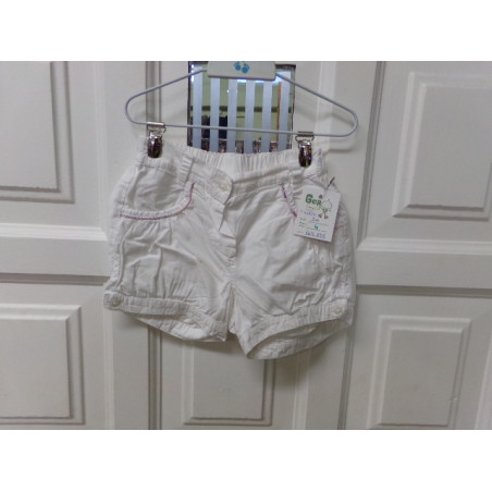 Pantalón corto talla 2 años. Segunda mano
