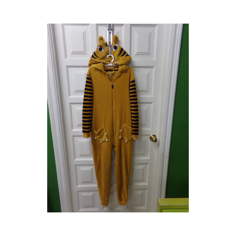Pijama disfraz talla 12 años. Segunda mano